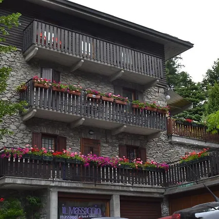 Maison Du Tata Antey-Saint-Andre Exterior photo